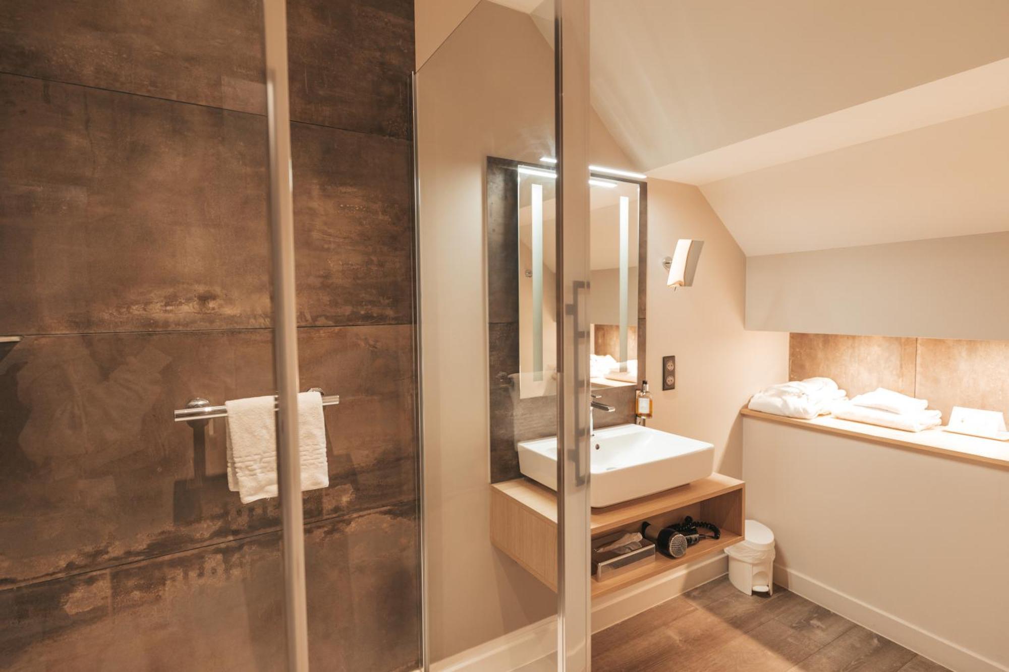 Le Dracy Hotel Et Spa ภายนอก รูปภาพ